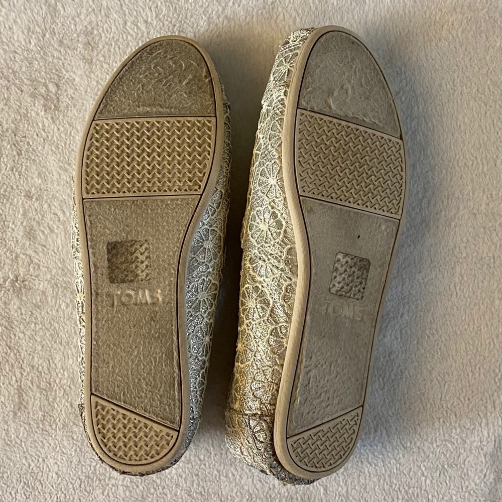 Crocheted Toms - Picture 2 of 3
